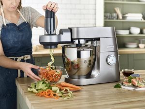 С чем могут справиться хорошие кухонные комбайны