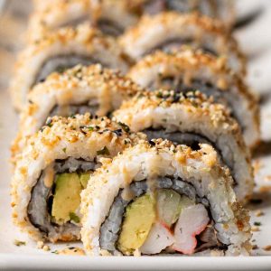 Заказать роллы: искусство наслаждения японской кухней