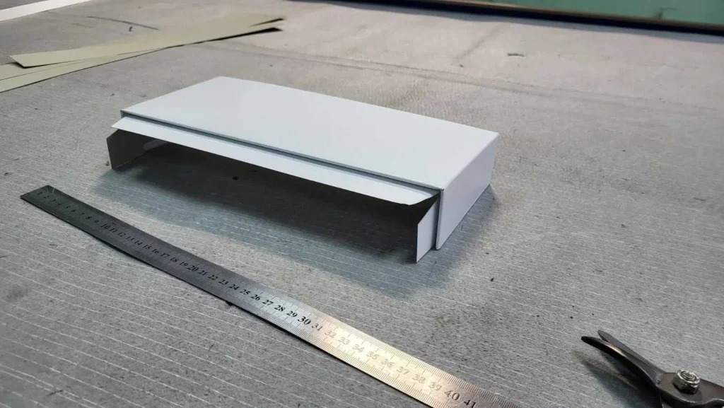 Гибка листового металу: як обрати надійного виробника для промислових проєктів