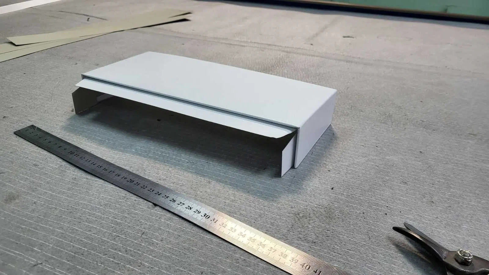 Гибка листового металу: як обрати надійного виробника для промислових проєктів