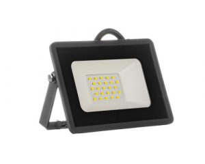 LED прожекторы и промышленные светодиодные светильники: выбирайте проверенного производителя